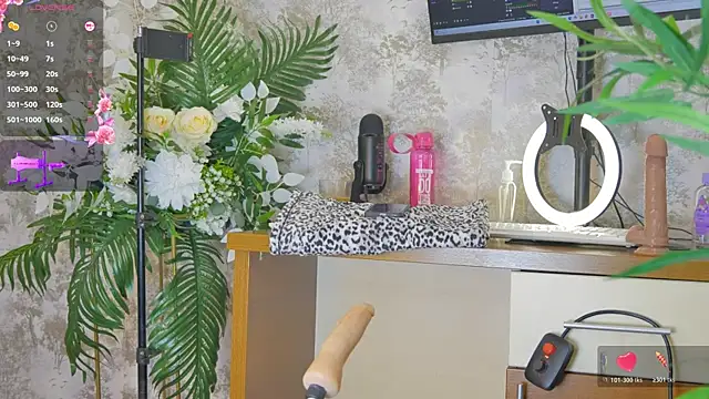 Snapshot of YourBurnWish chatting on 11/25/25, 08:20 YourBurnWish online show from 11/25/25, 08:20