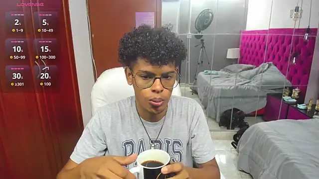 boylittle19cm online show from 09/19/25, 12:39