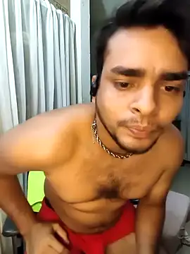 Snapshot of eddy_22cm chatting on 12/14/25, 05:29 eddy 22cm online show from 12/14/25, 05:29