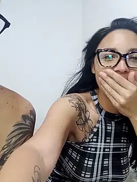 KarameloVzla online show from 10/19/25, 09:54