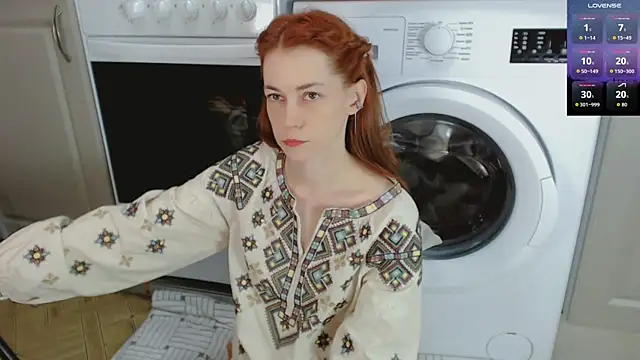 Amina Barbarian online show from 10/17/25, 06:10