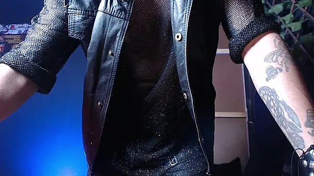 Snapshot of Dicaprioo_ chatting on 10/14/25, 06:20 Dicaprioo  online show from 10/14/25, 06:20