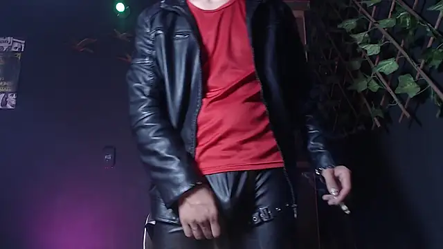 Snapshot of Dicaprioo_ chatting on 10/19/25, 06:41 Dicaprioo  online show from 10/19/25, 06:41