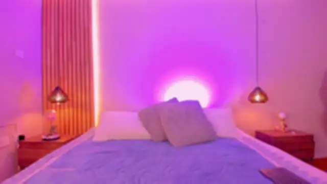 Snapshot of EmilyHaan chatting on 09/29/25, 08:02 EmilyHaan online show from 09/29/25, 08:02