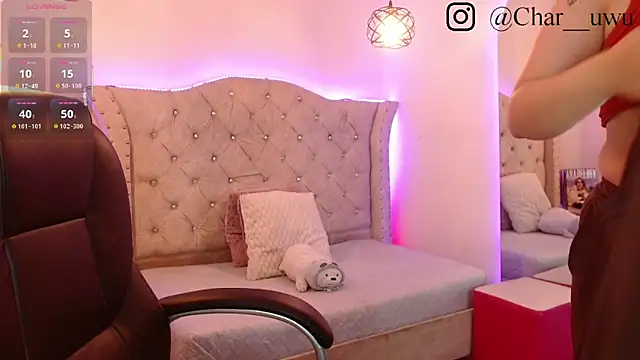 Snapshot of Charlotte_Jones__ chatting on 11/27/25, 11:34 Charlotte Jones online show from 11/27/25, 11:34