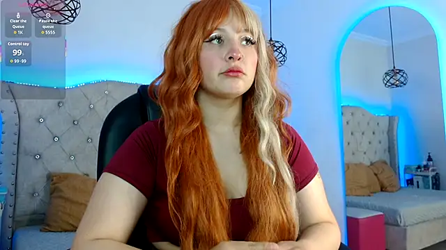 Snapshot of Charlotte_Jones__ chatting on 12/15/25, 11:36 Charlotte Jones online show from 12/15/25, 11:36