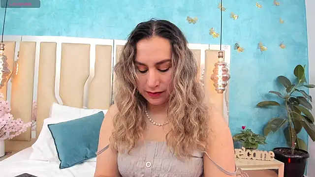 RubbyTaylor online show from 05/06/26, 02:33