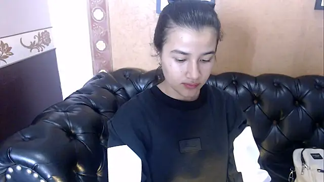 Linda Mattel online show from 02/03/25, 03:27