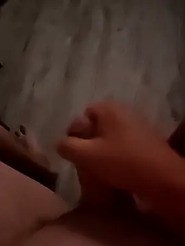 Snapshot of Szeltolo001 chatting on 09/23/25, 02:47 Szeltolo001 online show from 09/23/25, 02:47