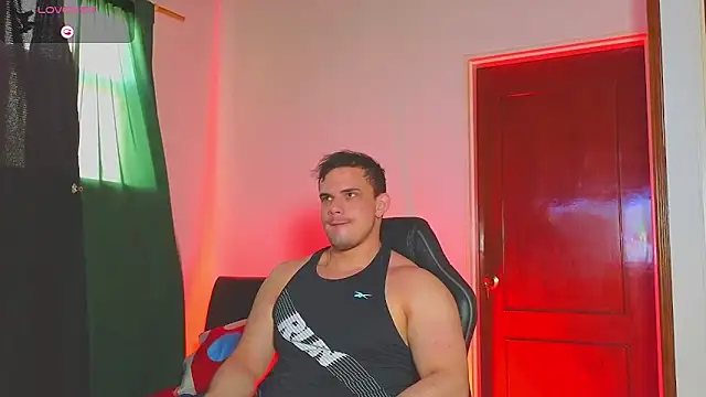 Snapshot of Regansmiths chatting on 11/08/25, 01:11 Regansmiths online show from 11/08/25, 01:11