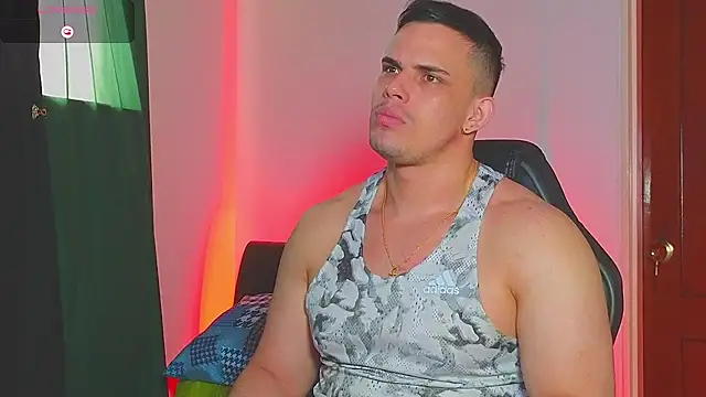 Snapshot of Regansmiths chatting on 11/13/25, 01:10 Regansmiths online show from 11/13/25, 01:10