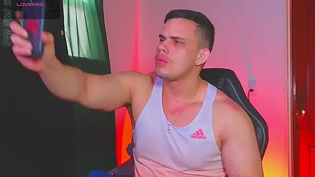 Snapshot of Regansmiths chatting on 11/21/25, 11:53 Regansmiths online show from 11/21/25, 11:53