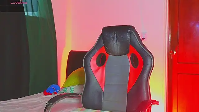 Snapshot of Regansmiths chatting on 11/23/25, 10:59 Regansmiths online show from 11/23/25, 10:59