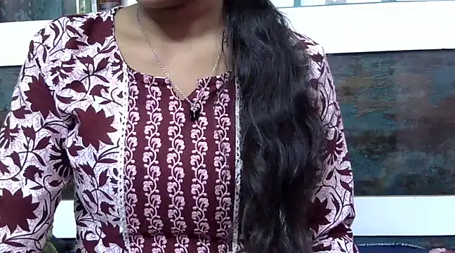 momo lov online show from 12/02/24, 09:02