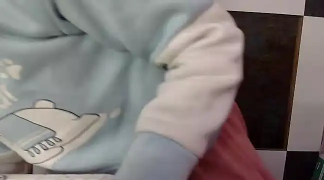 momo lov online show from 12/04/24, 10:35