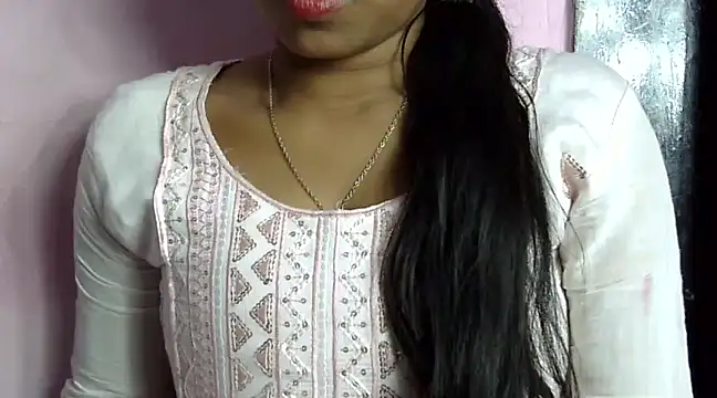 momo lov online show from 12/08/24, 10:08