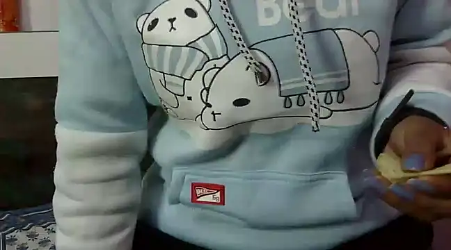 momo lov online show from 12/09/24, 04:45