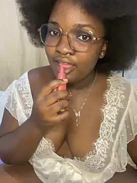 Snapshot of sweet18creamybigpussy chatting on 09/14/25, 04:17 sweet18creamybigpussy online show from 09/14/25, 04:17
