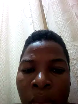 Snapshot of Russell_hun chatting on 01/31/25, 03:52 Russell hun online show from 01/31/25, 03:52