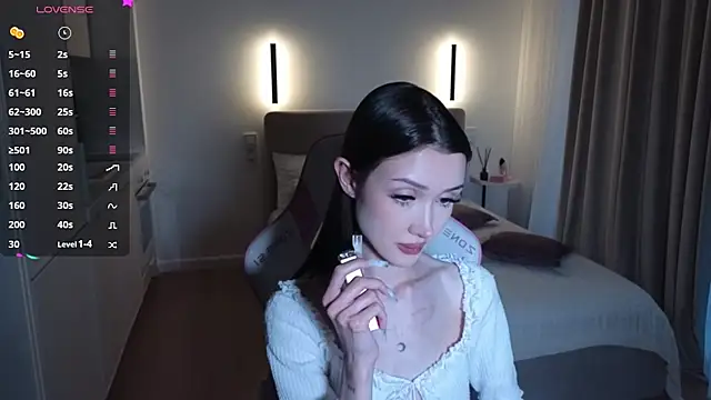 sweetiebones online show from 11/11/25, 05:18