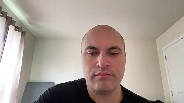 Snapshot of SluggishChase99 chatting on 07/24/26, 01:20 SluggishChase99 online show from 07/24/26, 01:20