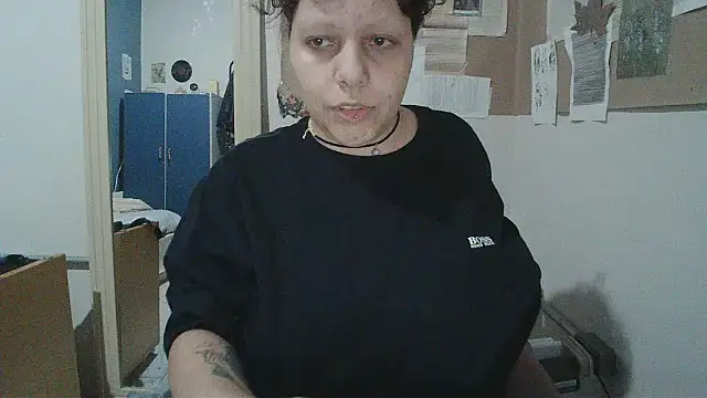 bbyedarling online show from 10/19/25, 02:34