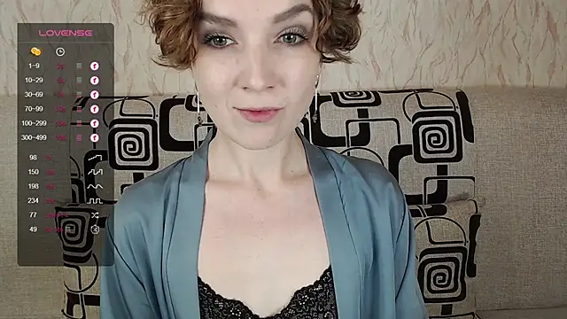 TinaWince online show from 10/04/25, 04:43