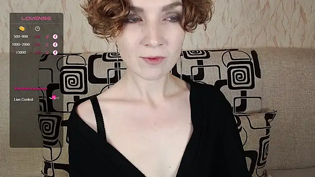 Snapshot of TinaWince chatting on 10/05/25, 04:33 TinaWince online show from 10/05/25, 04:33