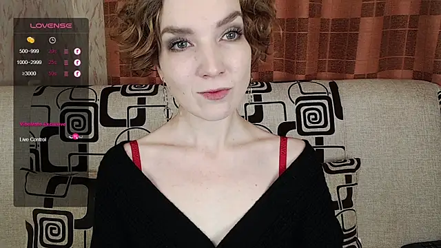 Snapshot of TinaWince chatting on 11/20/25, 04:45 TinaWince online show from 11/20/25, 04:45