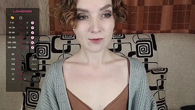 Snapshot of TinaWince chatting on 11/21/25, 04:44 TinaWince online show from 11/21/25, 04:44