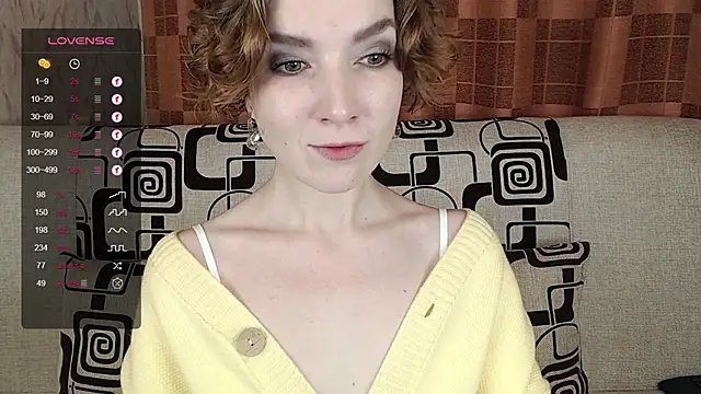 Snapshot of TinaWince chatting on 11/30/25, 04:49 TinaWince online show from 11/30/25, 04:49