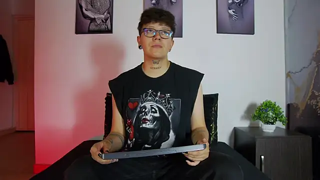 alex noa online show from 06/08/26, 07:25