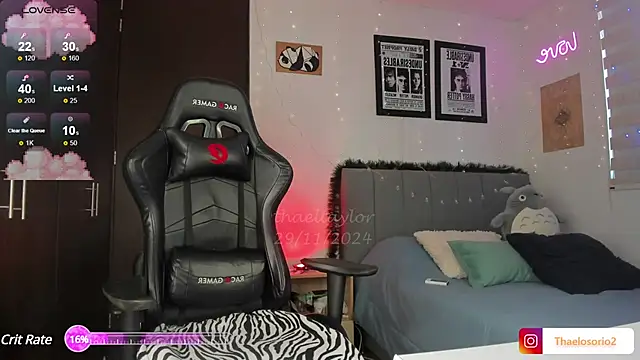  thaeltaylor online show from 12/05/24, 04:55