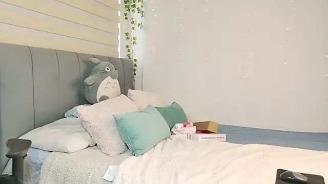  thaeltaylor online show from 10/10/25, 04:06