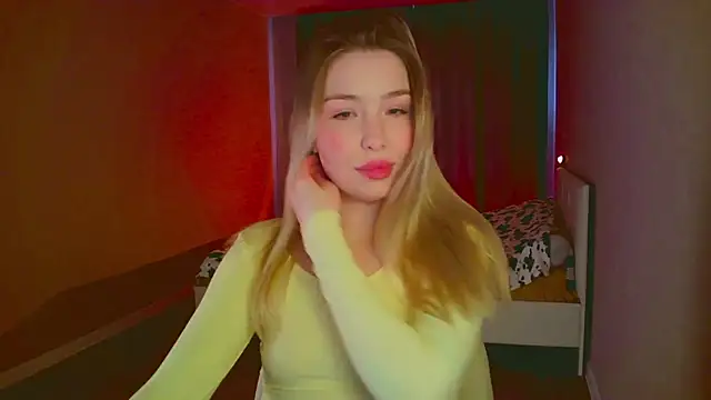 Snapshot of mia_raspberrie chatting on 02/19/25, 08:55 mia raspberrie online show from 02/19/25, 08:55