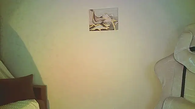 mia raspberrie online show from 07/26/26, 11:11