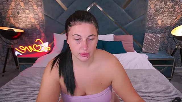 Snapshot of ArianaDarkk chatting on 10/06/25, 07:44 ArianaDarkk online show from 10/06/25, 07:44