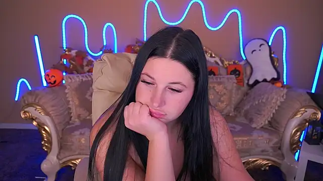 Snapshot of ArianaDarkk chatting on 10/31/25, 02:23 ArianaDarkk online show from 10/31/25, 02:23