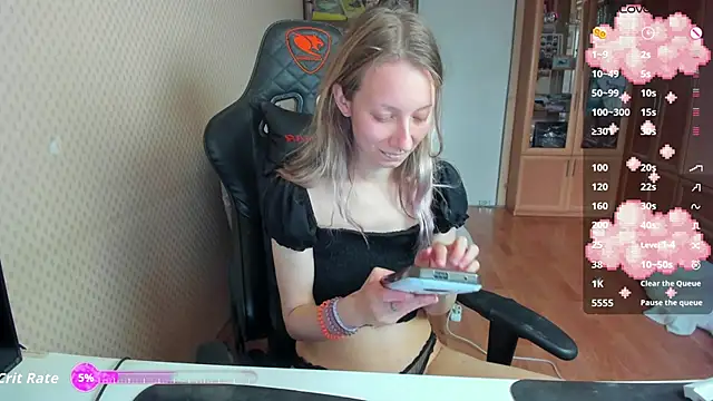 Snapshot of cutieMila chatting on 09/28/25, 11:37 cutieMila online show from 09/28/25, 11:37