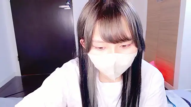 senachinnn online show from 10/19/25, 08:48