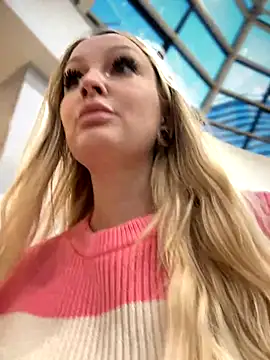 Teya moon  online show from 12/03/24, 01:43