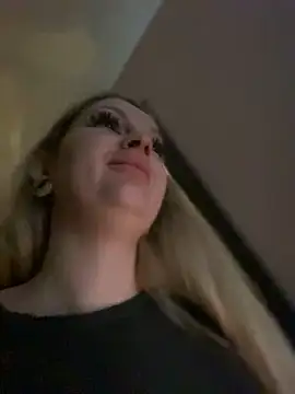 Teya moon  online show from 12/07/24, 07:49