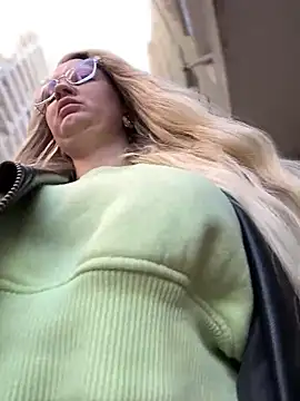 Teya moon  online show from 01/12/25, 11:28