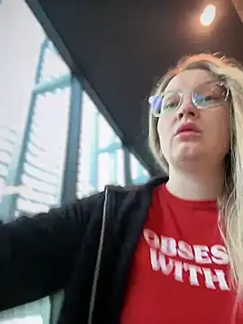 Teya moon  online show from 02/26/25, 12:47