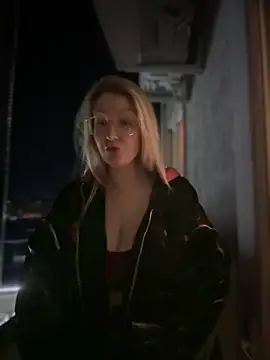 Snapshot of Teya_moon_ chatting on 03/06/25, 02:30 Teya moon online show from 03/06/25, 02:30