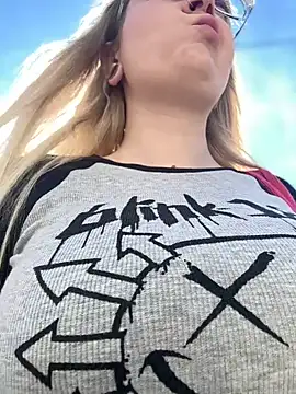 Teya moon  online show from 03/13/25, 10:47