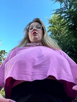 Teya moon  online show from 09/10/25, 02:06