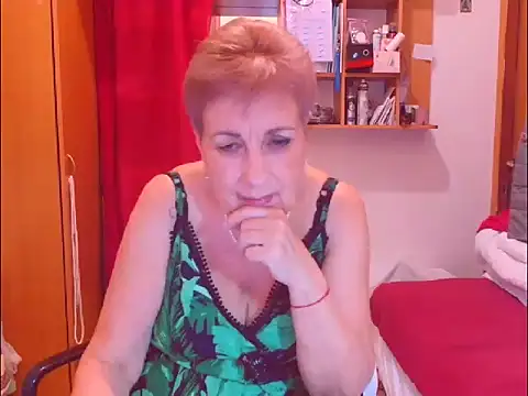 Victoria5643 online show from 12/03/25, 04:38