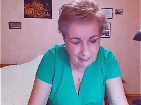 Snapshot of Victoria5643 chatting on 03/16/26, 07:29 Victoria5643 online show from 03/16/26, 07:29