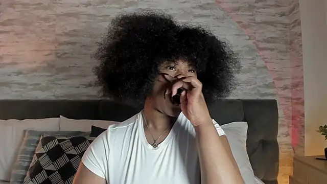 Snapshot of Anneth__M chatting on 10/28/25, 07:49 Anneth M online show from 10/28/25, 07:49